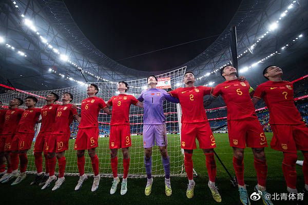 夜场鸭子弄得我高潮不断