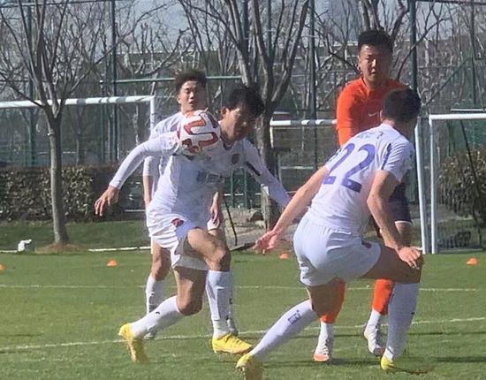 西西大胆裸体44www巨久