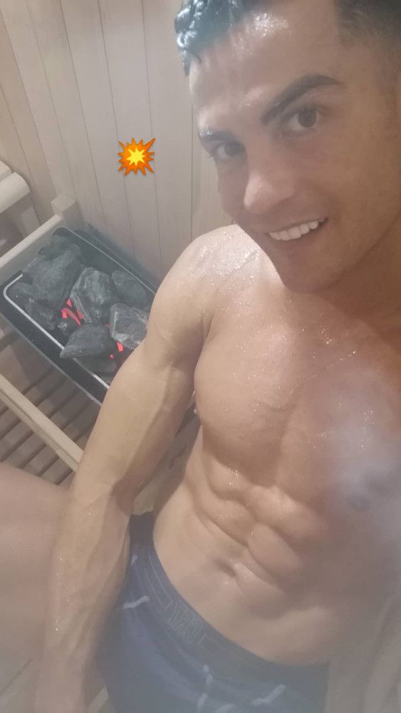 小雷胡秀英